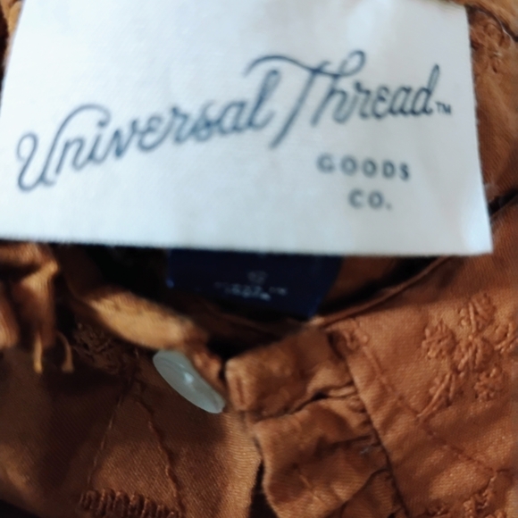 Universal Thread Rust Ruffle Collar Button-Down Blouse - Picture 4 of 6